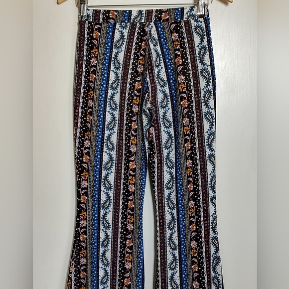 ShoSho Boho Striped Paisley Floral Women's Bell Bottom Stretch Pants - Picture 7 of 9